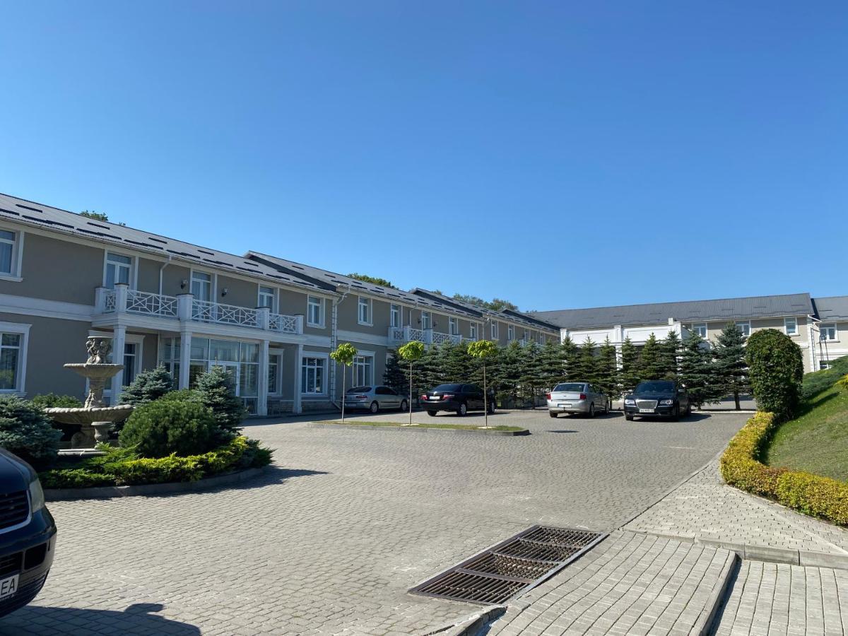 Hotel Sv Lviv Exterior photo